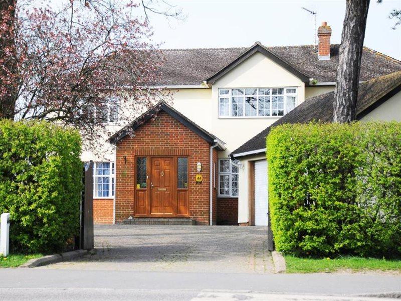 Dunmow Guest House Great Dunmow Esterno foto