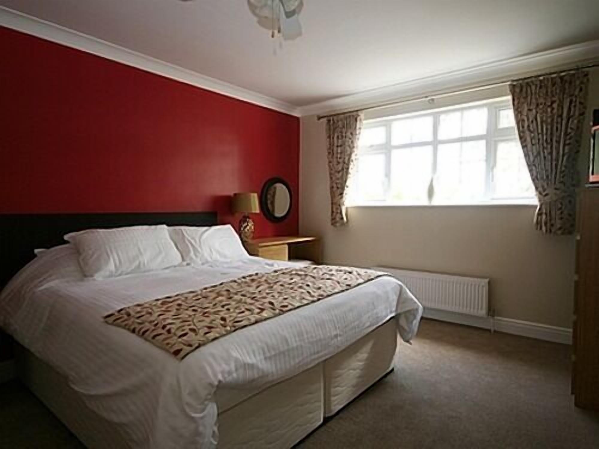 Dunmow Guest House Great Dunmow Esterno foto